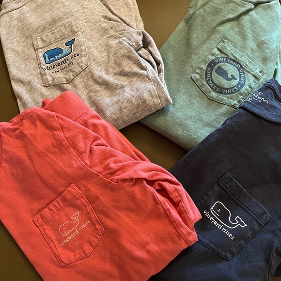 Set of 4 boys LS vineyard vines tees.Size M